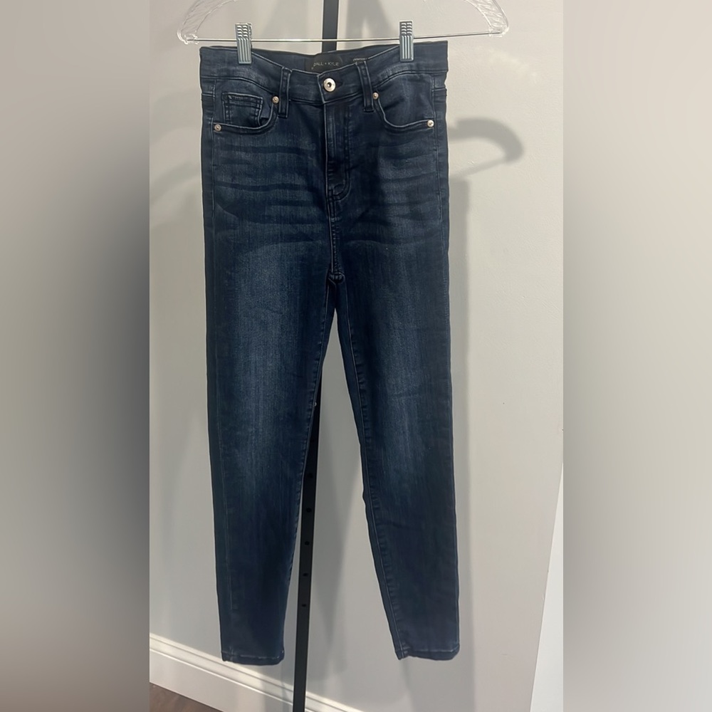Kendall + Kylie Dark Wash Kontour Highrise Size 7/28